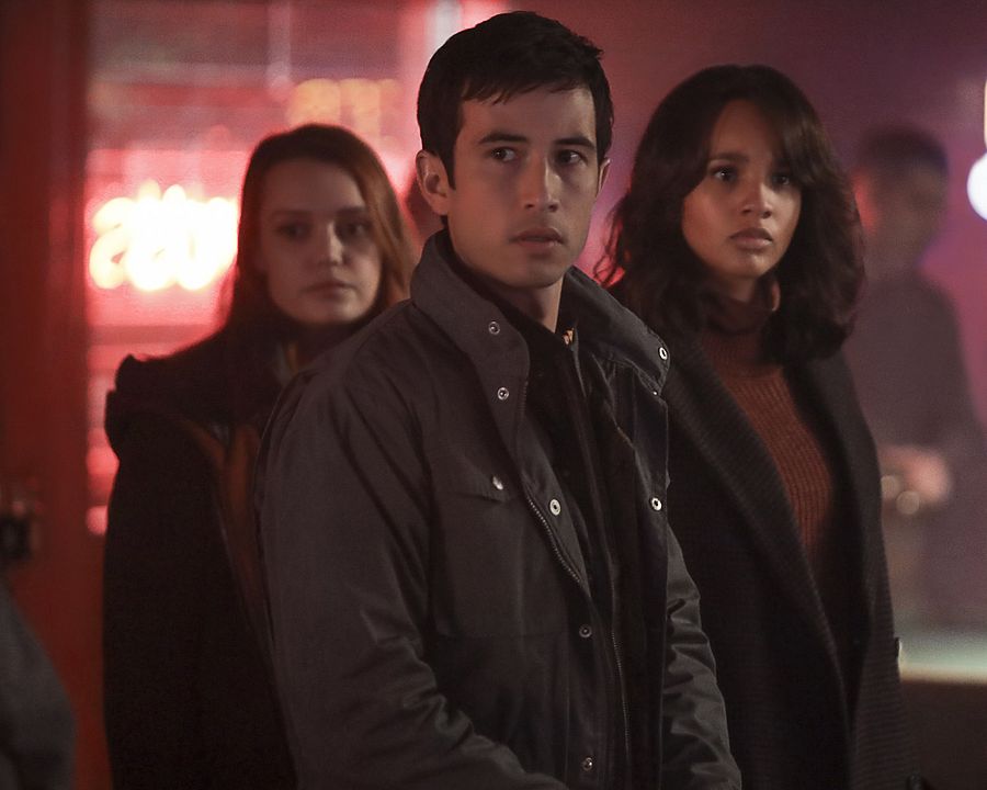 Fotoğraf Tony Giroux, Jessica Sutton, Ashley Nicole Williams