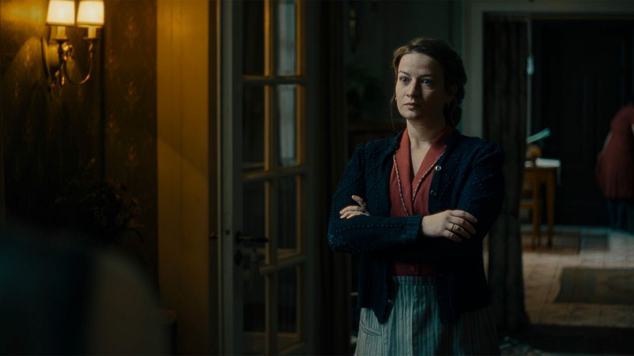 Der Passfälscher : Fotoğraf Nina Gummich