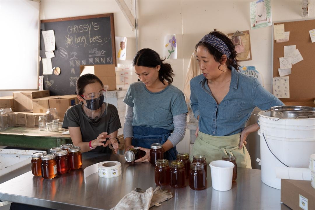 Umma : Fotoğraf Sandra Oh, Fivel Stewart