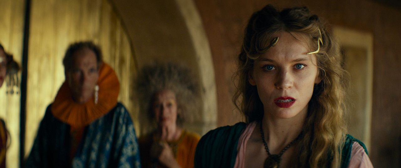 Seneca : Fotoğraf Lilith Stangenberg