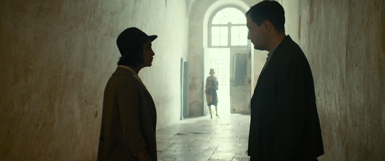 C’est mon homme : Fotoğraf Leïla Bekhti, Karim Leklou