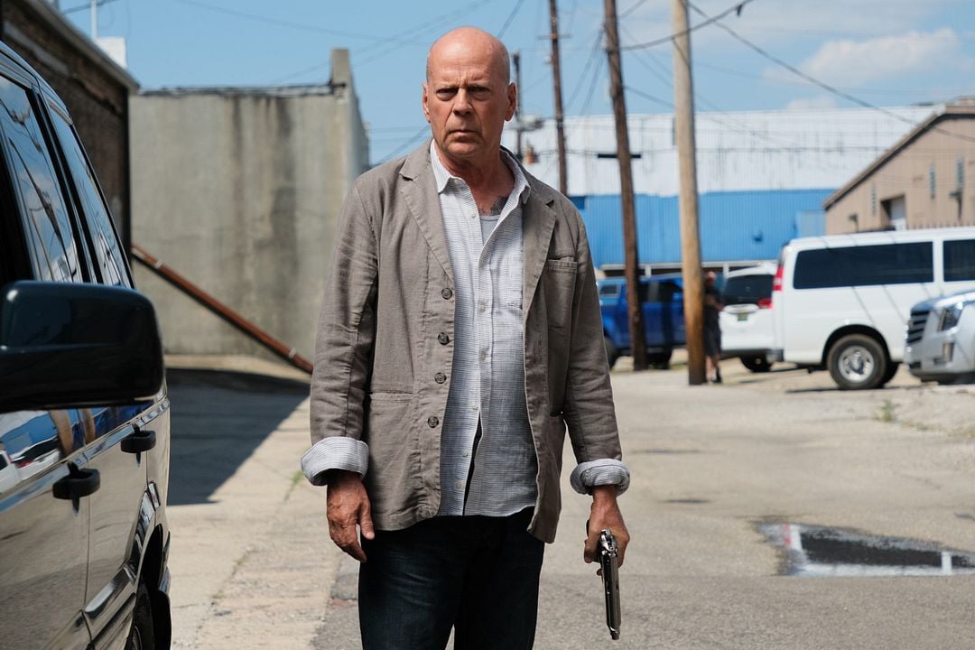 Hayalet Suikastçı : Fotoğraf Bruce Willis
