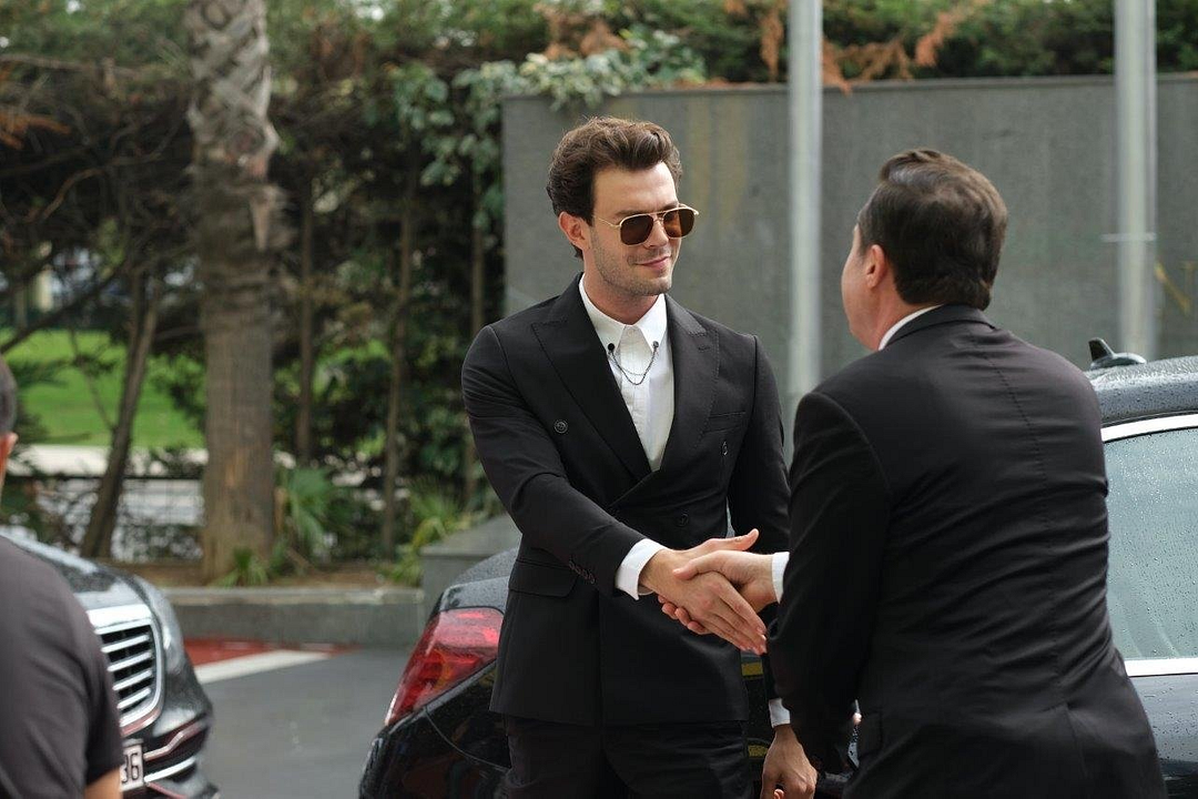 Altın Kafes : Fotoğraf