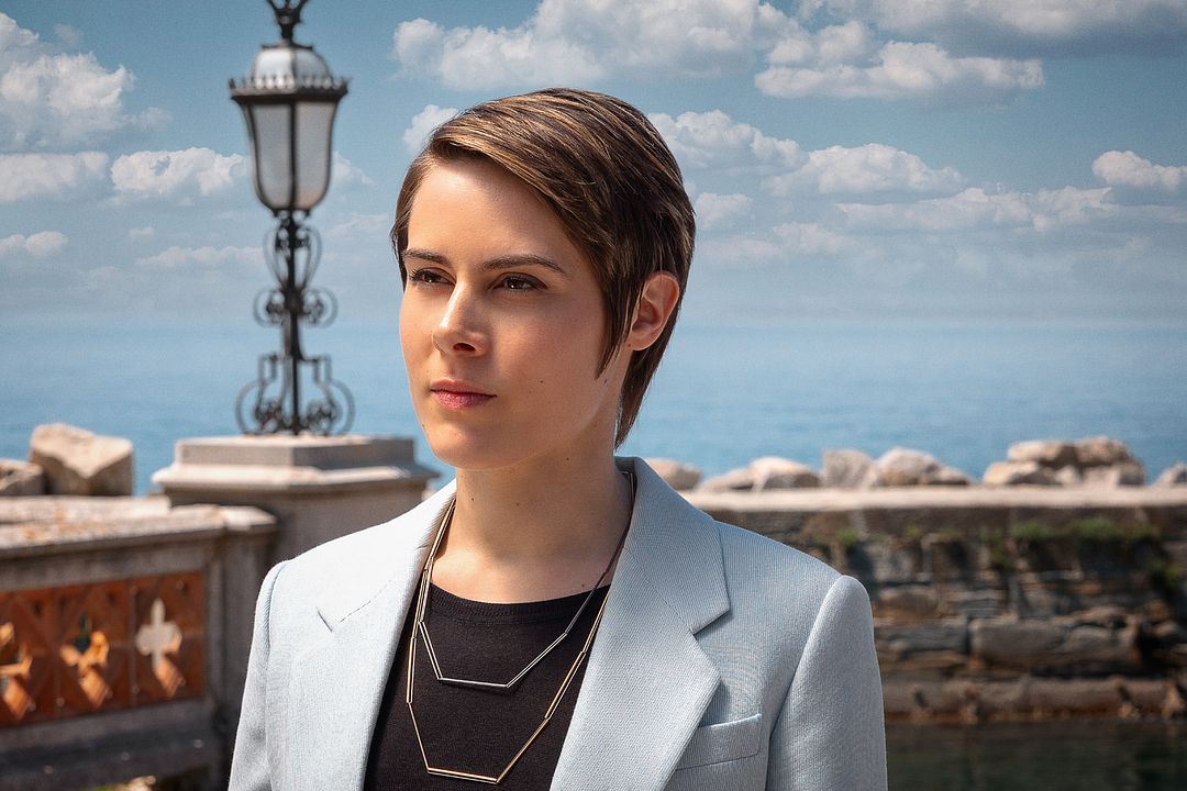 Uçuk Bir İş : Fotoğraf